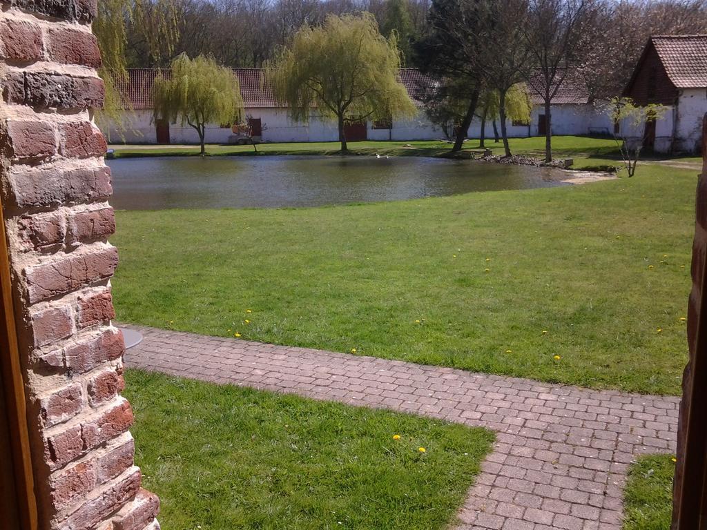 Domaine De Collen Bed & Breakfast Lépine Dış mekan fotoğraf